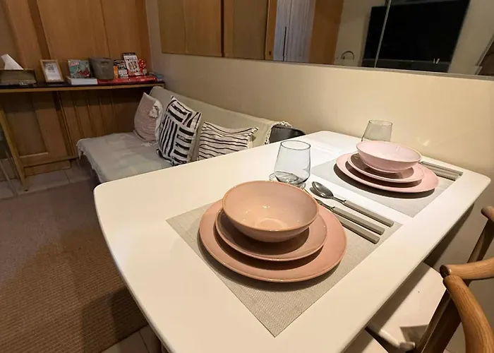 Hotel Dusk Elevated Escapes At Shell Residences, Mall Of Complex